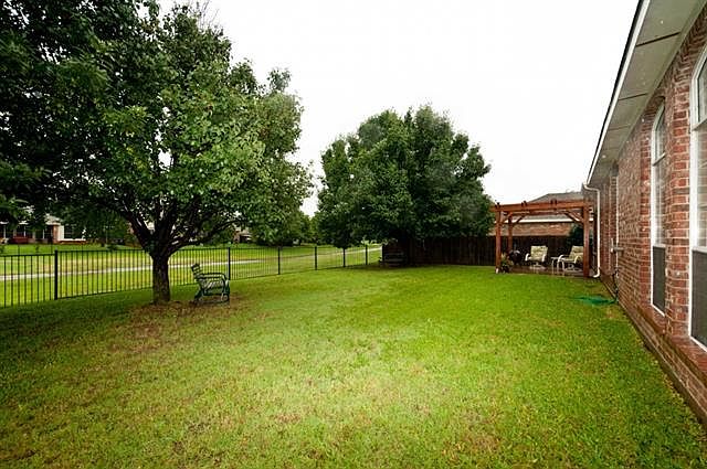 1st image of 3721 Lake Country Dr