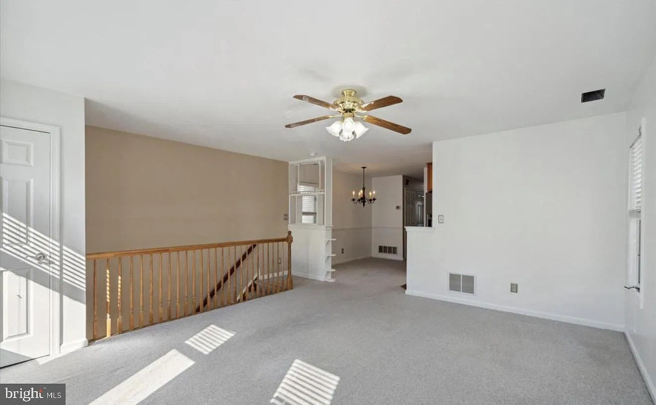 2 bed, 1.0 bath, 936 sqft, $2,450 — Photo 2