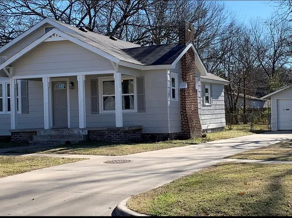 613 W 22nd St, Ada, OK 74820