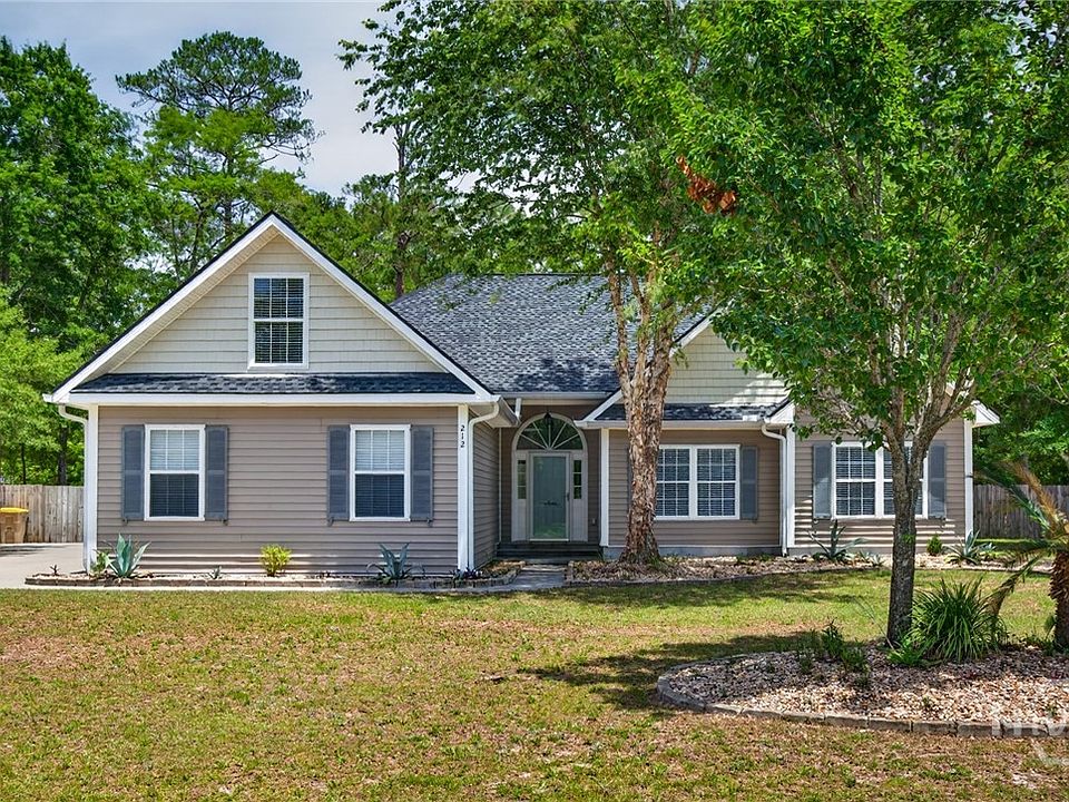 1st image of 212 Rosehill Drive E
