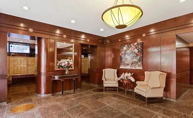 Rented by Compass | media 19