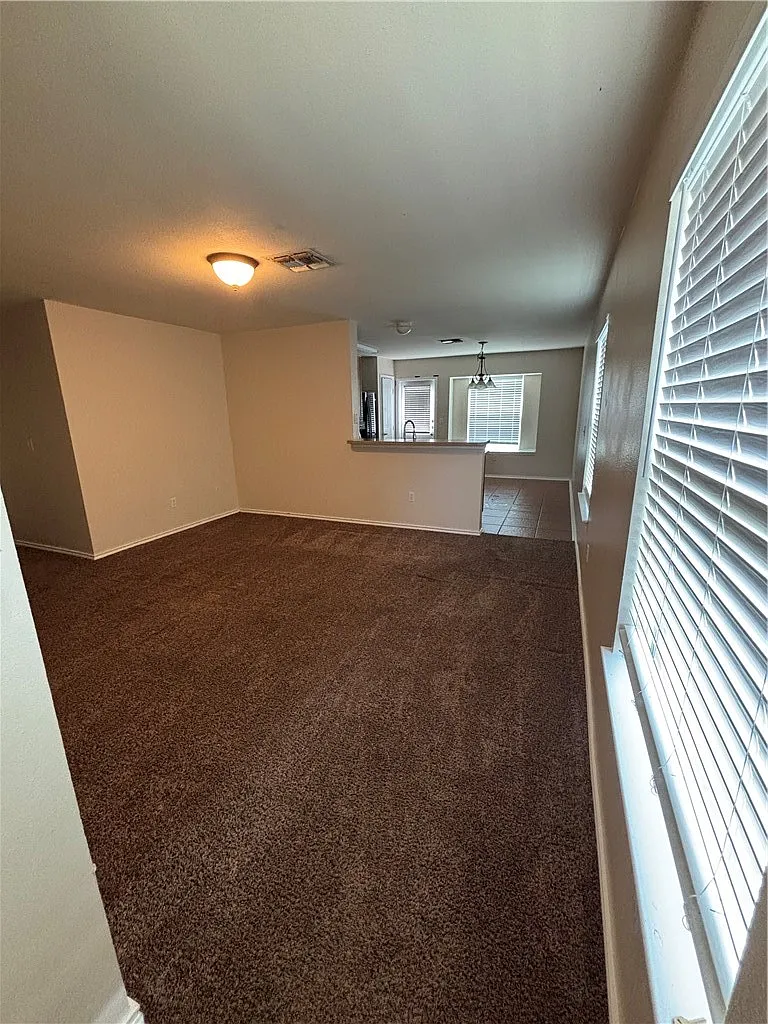 Building Photo - 1006 Livermore St