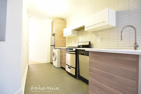 Rented by Bohemia Realty Group | media 11