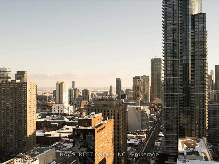 7 Grenville St #2911 — Photo 11