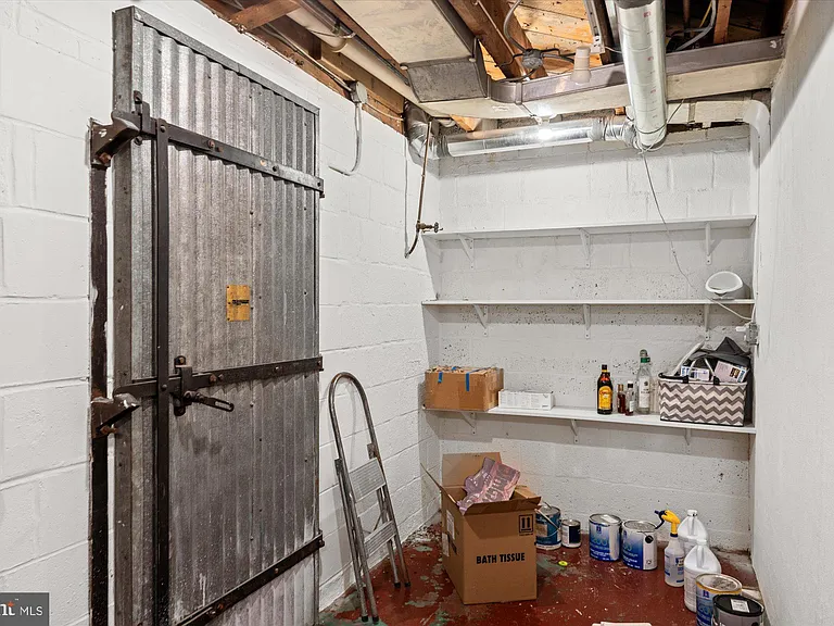 3701 Blackthorn Ct — Photo 33