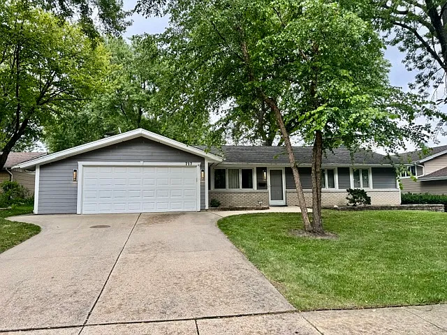 717 Slingerland Dr — Photo 1