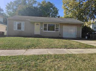 615 12th St, Rockford, IL 61104