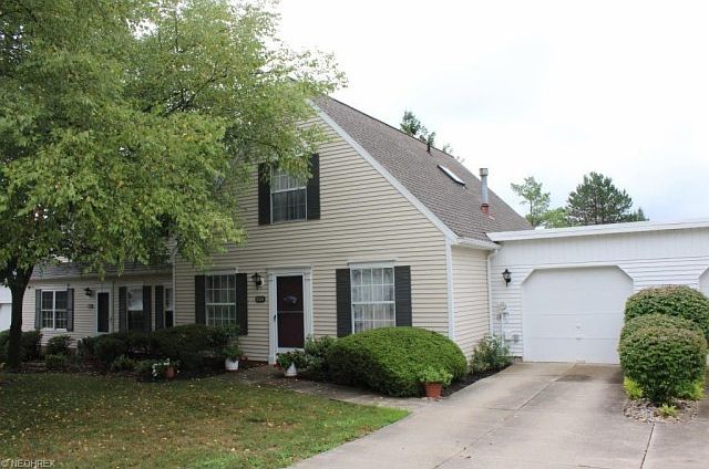 1st image of 3326 Ash Ln