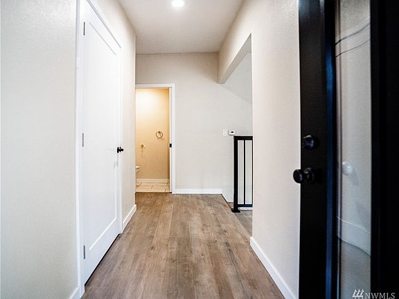 5th image of 5510 72nd St E
