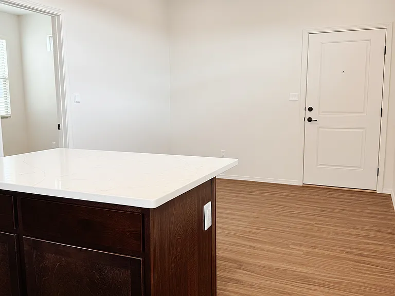 2116 Okeefe Ave SE — Photo 8
