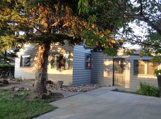 132 S 7th St, Custer, SD 57730