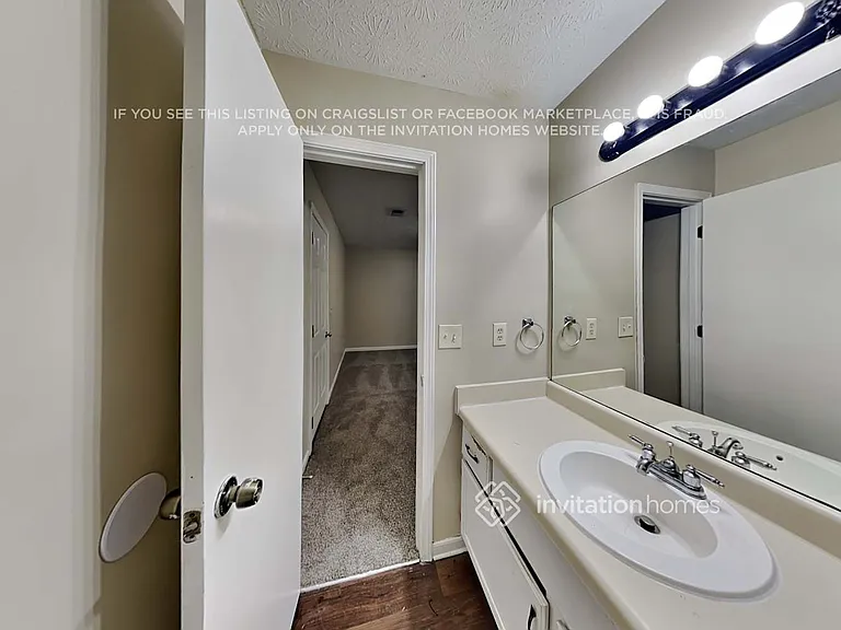 1333 Regal Heights Dr — Photo 17