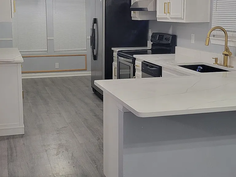 1008 Plum Ct — Photo 12