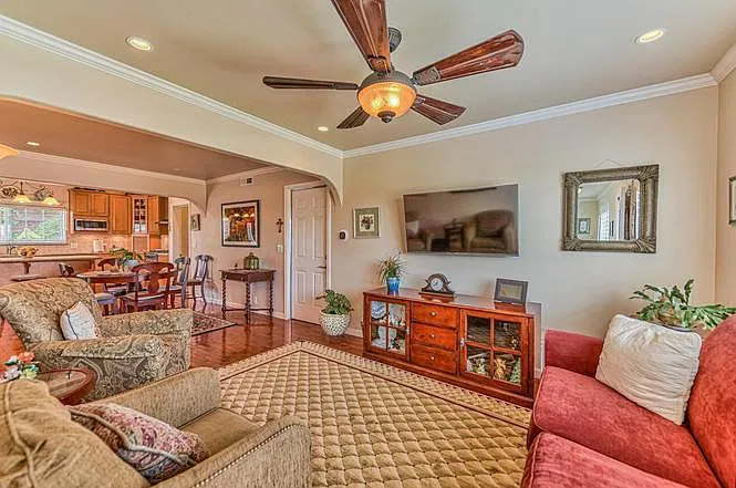 1074 Lorenzo Ct — Photo 3