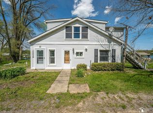 12050 Elmdale Dr, Manchester, MI 48158