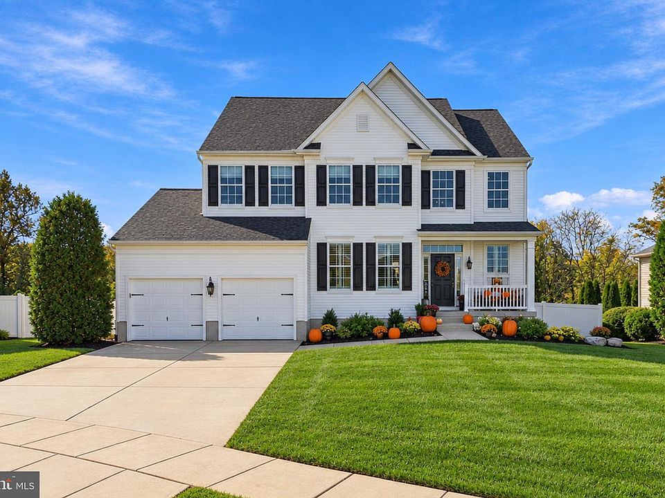 1st image of 332 W Crossing Dr
