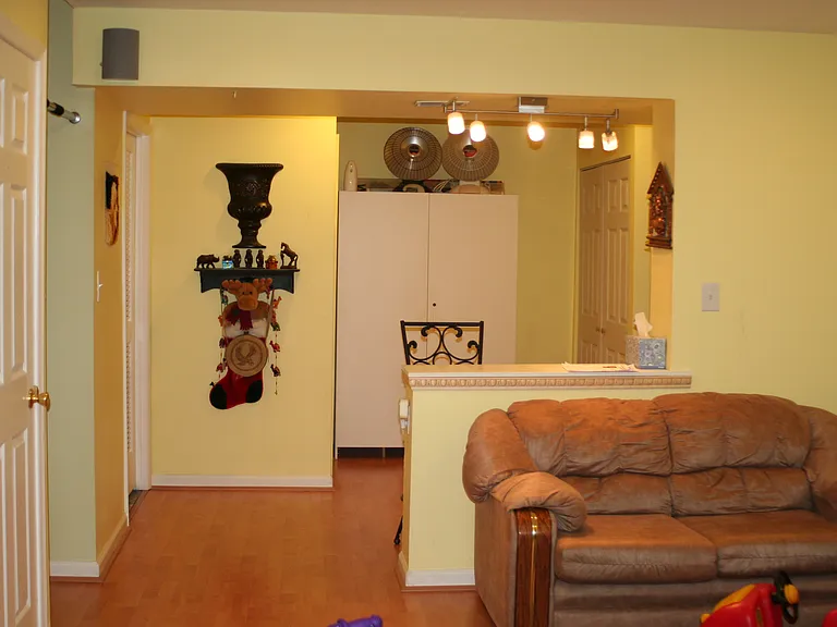 9135 Stonegarden Dr — Photo 71