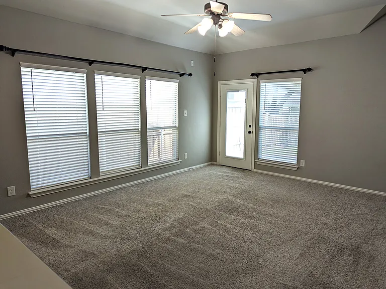 4200 Tiffany Dr — Photo 14