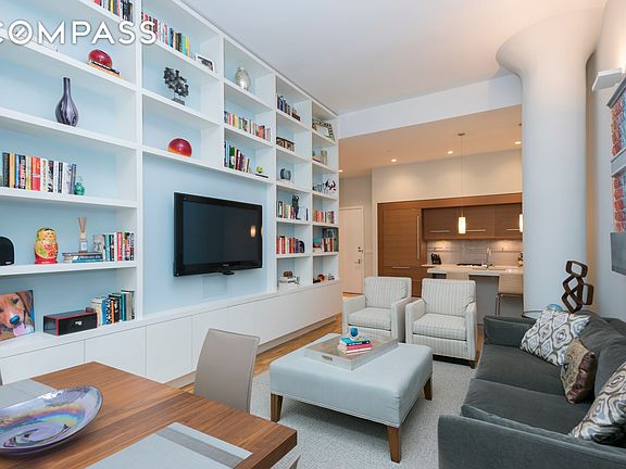 Living Room/Dining Room