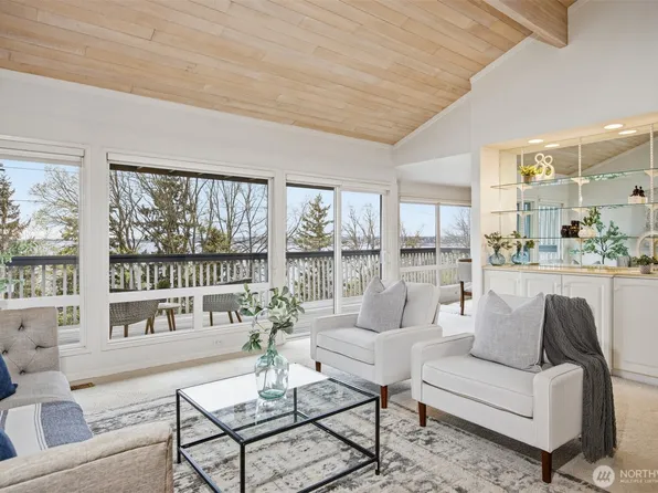 337 S State Street #2, Bellingham, WA 98225