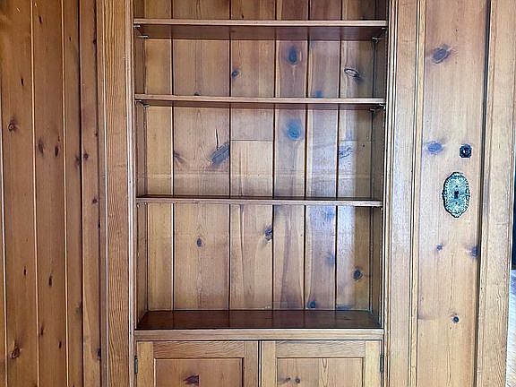 Entryway built in bookcase