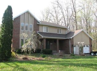1262 Wentworth Ave, Holland, OH