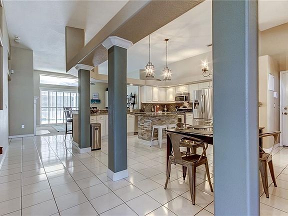 5th image of 10105 Kingshyre Way