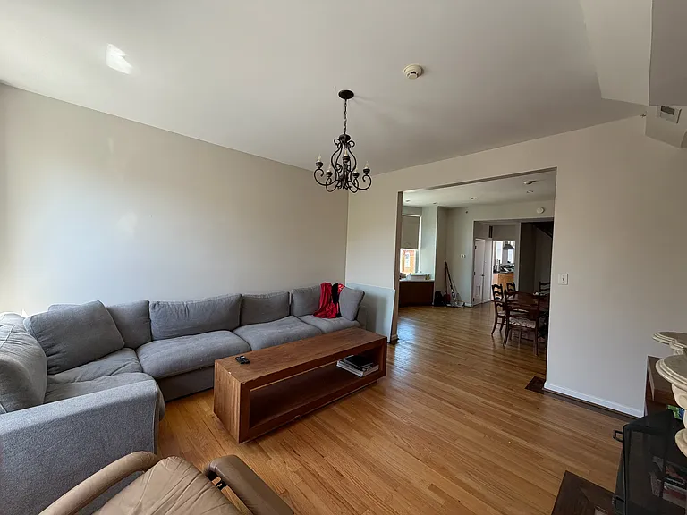 2920 Elliott St — Photo 11