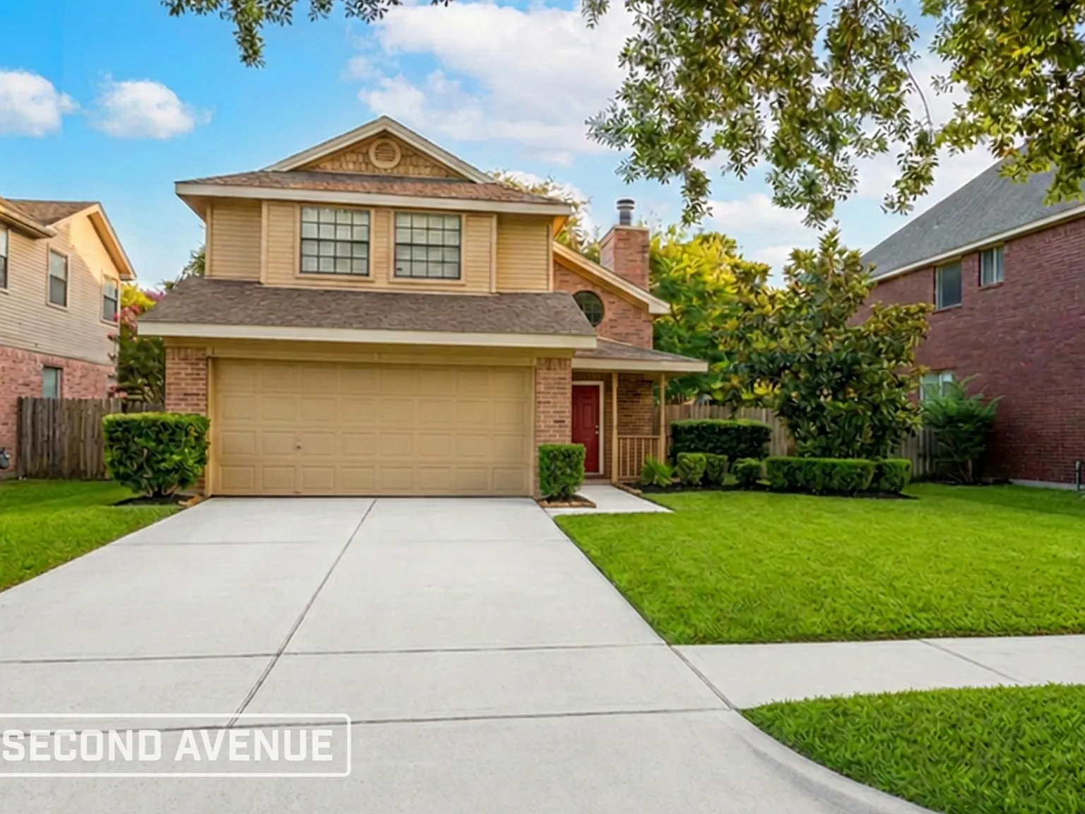 3 bed, 2.5 bath, 2019 sqft, $1,895 — Photo 1