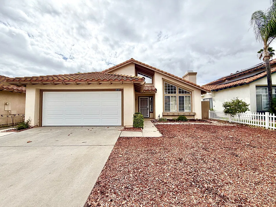 25167 Parkcrest Dr