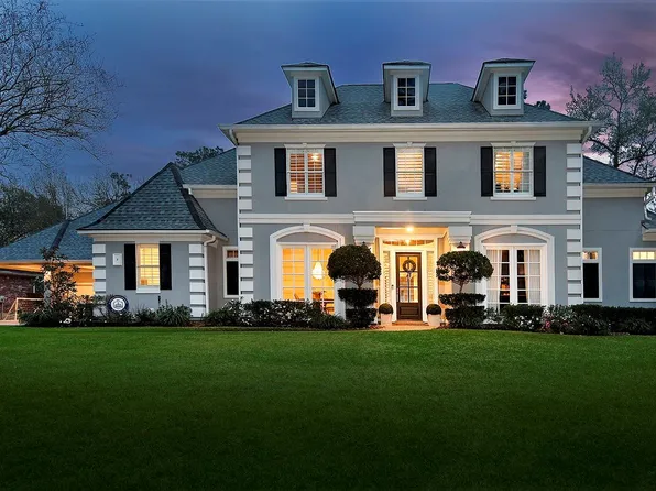 2 Graceful Elm Ct, Spring, TX 77381