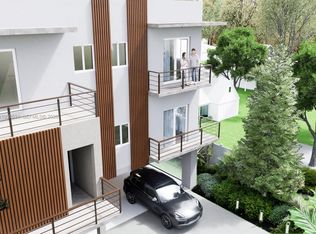 1949 Harding St, Hollywood, FL 33020