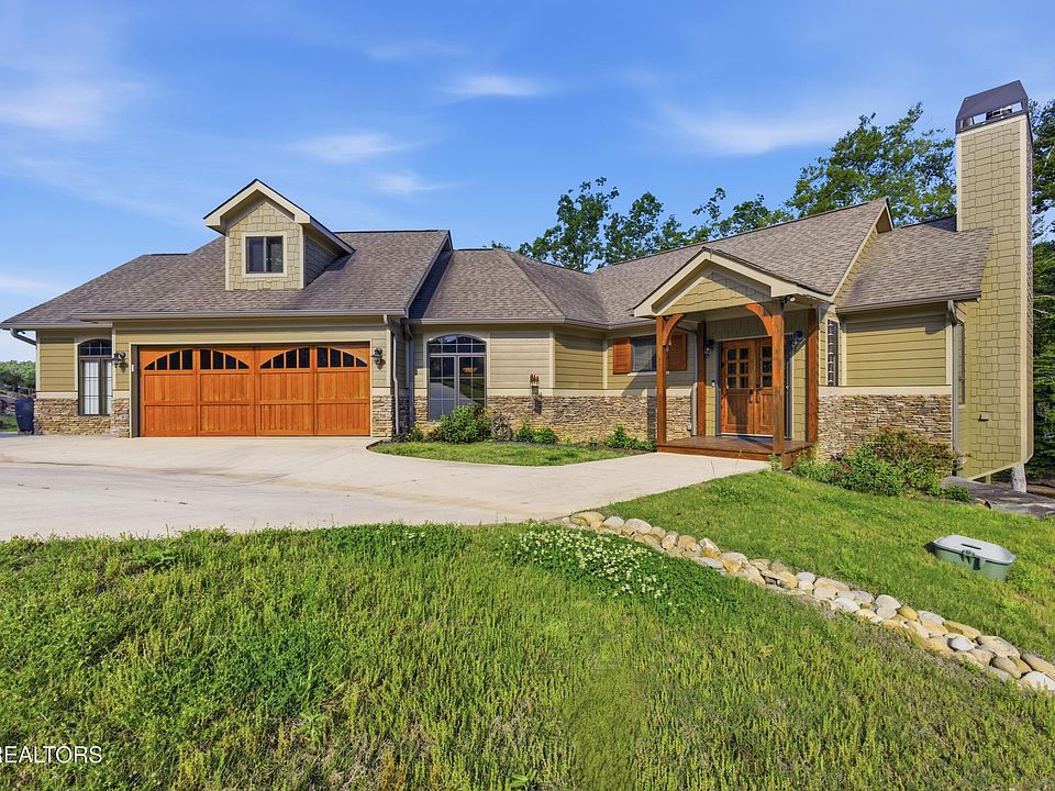 1st image of 476 Waterfront Way