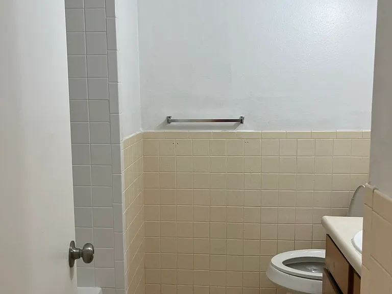 2921 John F Kennedy Dr — Photo 5