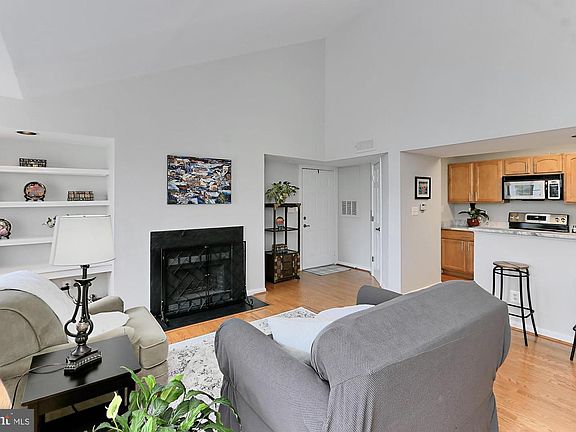4th image of 3910 Penderview Dr APT 634