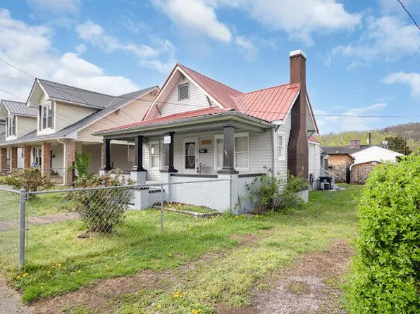 513 Washington Ave, Paintsville, KY 41240