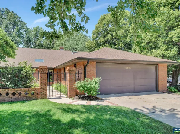 5815 Berkeley Dr, Lincoln, NE 68512
