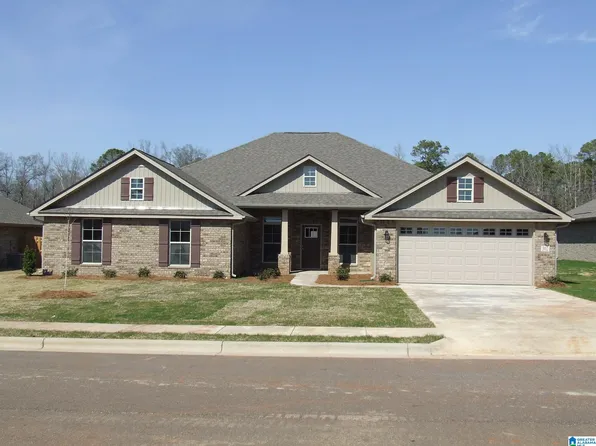 215 Dawsons Cove Dr, Alabaster, AL 35007
