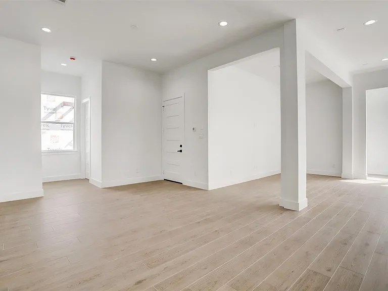 6816 Hartland Ave — Photo 14