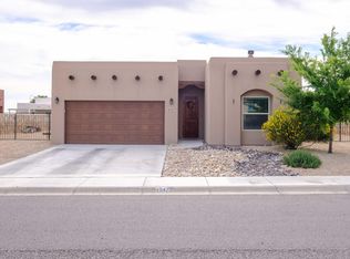 4547 Mesa Central Dr, Las Cruces, NM 88011