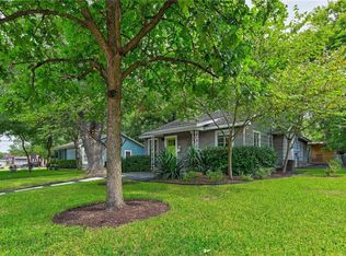 918 E 49th 1/2 St, Austin, TX 78751