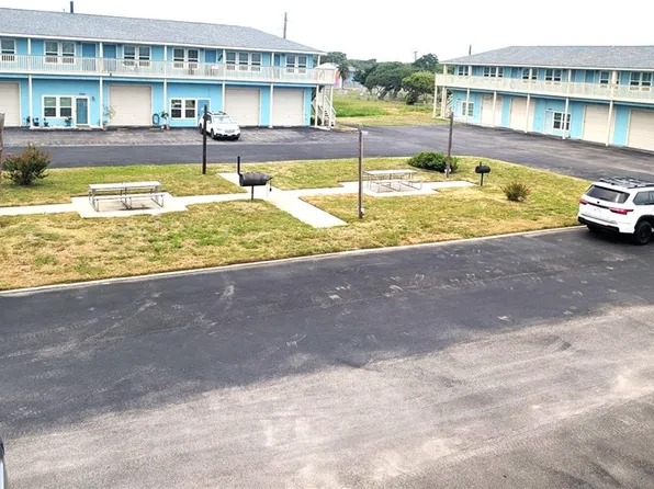 1809 Hillcrest Dr APT 205, Rockport, TX 78382