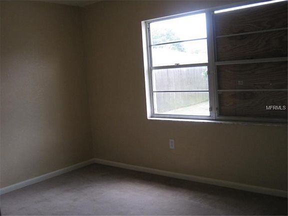 5th image of 1639 Dolphin Dr