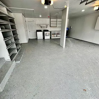 3215 Oakwood Dr — Photo 30