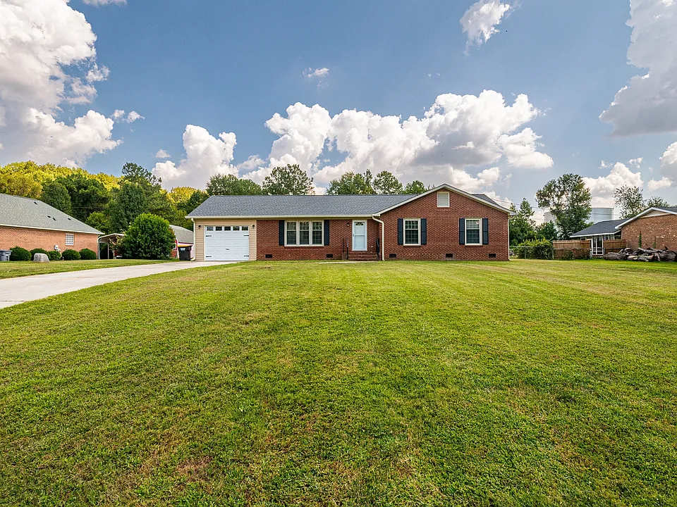 114 Cottonwood Dr
