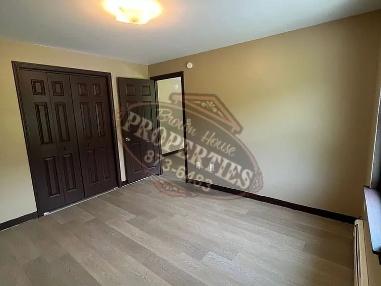 304 Norridgewock Rd — Photo 2