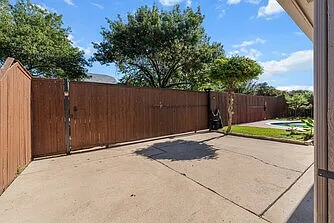 4 bed, 2032 sqft, $5,500 — Photo 3