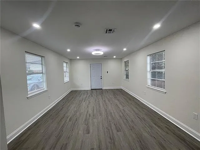 4411 King St — Photo 6