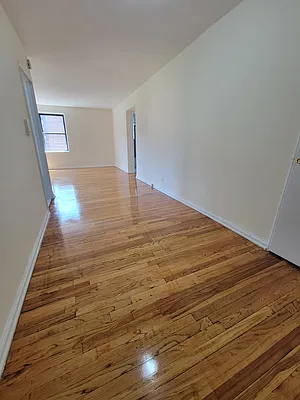 Rented by Queens Apartments Realty LLC | media 19