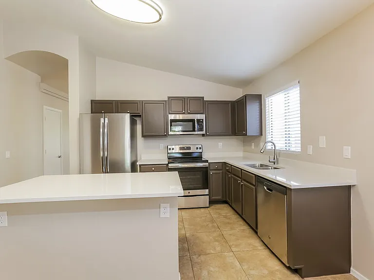 21861 W Mohave St — Photo 6
